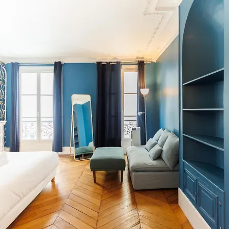 Large 4 Bedroom Near Bastille Διαμέρισμα *