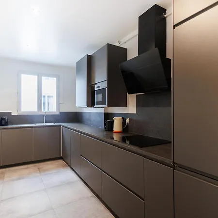 Large 4 Bedroom Near Bastille París