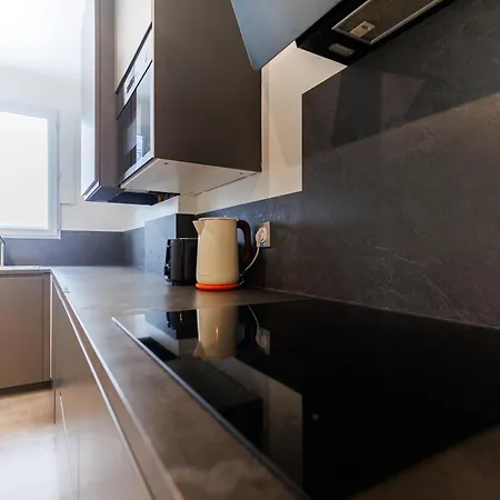 Large 4 Bedroom Near Bastille Apartamento *