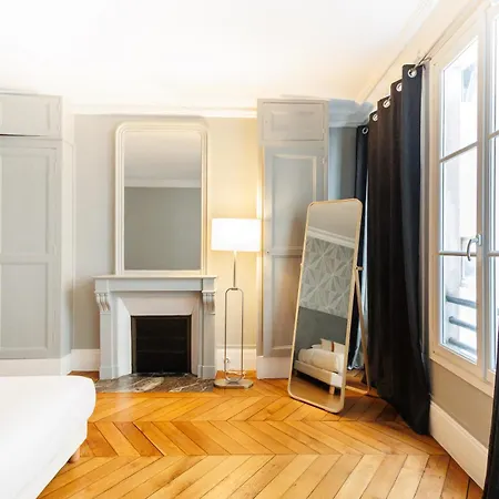 Apartamento Large 4 Bedroom Near Bastille París