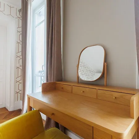Large 4 Bedroom Near Bastille * París