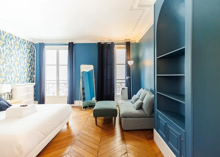 Large 4 Bedroom Near Bastille Διαμέρισμα *